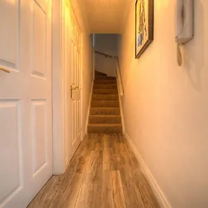 Spanish Arch Apartment